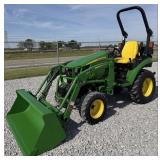 Deere 2025R Loader Tractor