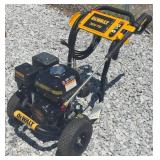 DEWALT 3600 PSI 2.5 GPM Gas Pressure Washer