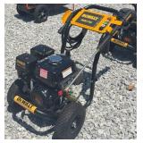 DEWALT 3600 PSI 2.5 GPM Gas Pressure Washer