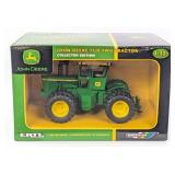 1/32 Ertl John Deere 7520 4wd Tractor - Collector