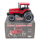 1/16 Ertl Case IH Magnum 8950 Tractor with Duals -