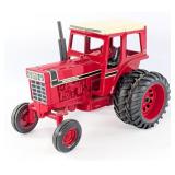 1/16 Ertl International 1566 Tractor with Duals &