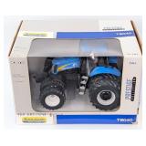 1/32 Ertl New Holland T8040 Tractor - Prestige Col