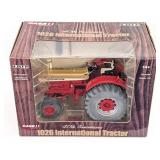 1/16 Ertl International 1026 Golden Demonstrator T