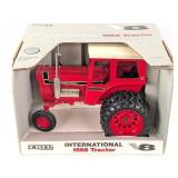 1/16 Ertl International 1586 V8 Tractor w/ Duals
