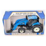 1/16 Ertl New Holland TS135A Tractor with Loader -