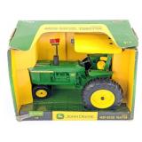 1/16 Ertl John Deere 4020 Diesel NF Tractor with C