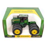 1/16 Ertl John Deere 9520 Tractor with Triples