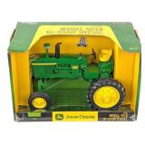1/16 Ertl John Deere Model 4010 Diesel Hi-Crop Tra