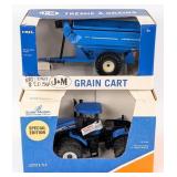 1/32 Scale Models New Holland TJ450 4wd Tractor &