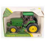 1/16 Ertl John Deere 7600 Tractor with MFWD