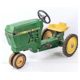 Ertl John Deere Model No. 520 Narrow Front Pedal T