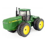 1/16 Ertl John Deere 8760 4wd Tractor