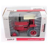 1/16 Ertl International 1066 Tractor with FWA & RO