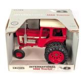 1/16 Ertl International 1468 V8 Tractor w/ Duals