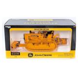 1/16 Ertl John Deere 2010 Crawler with Blade & Rip