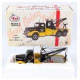 1/34 First Gear L Mack Wrecker Tow Truck