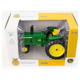 1/16 Ertl John Deere 2520 Diesel Tractor