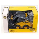 1/16 Ertl John Deere 318E Skid Steer Loader
