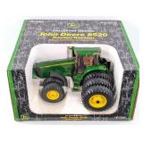 1/16 Ertl John Deere 8520 Tractor w/ Triples
