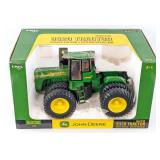 1/16 Ertl John Deere 9320 Tractor - Dealer Edition
