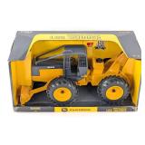 1/16 Ertl John Deere Log Skidder