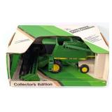 1/28 Ertl John Deere 9600 Combine with Both Heads