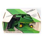1/28 Ertl John Deere 9500 Combine with Both Heads
