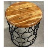 (L) Metal End Table With Wood Top. 21" x 17"