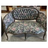 (Q) Vintage Victorian Style 2 Seater Couch 50" x