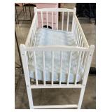 (Q) Wood Baby Crib and Mattress on Wheels.