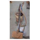 (Q) Vintage Filter Queen Vacuum Cleaner