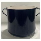 (Q) Vintg. Dansk Kobenstyle Enamelware8" tall 8.5"