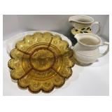 (Q) Lot of 2 serving platters and 2 pitchers