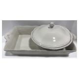 (Q) Large baking dish and casserole