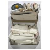 (EE) Lot of Sewing Patterns & Fabric