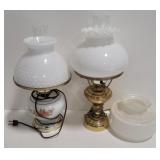 (AF) 1 Lamp Brass Electric Table Lamp, 1 Glass