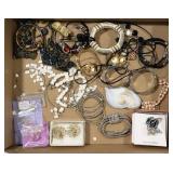 (Q) FLAT VARIOUS BRACELETS & NECKLACES & PINS