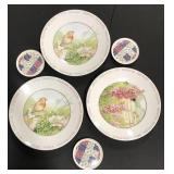 (AT) Hallmark Decorative Plates and Small