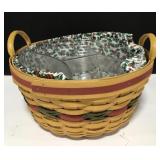 (AT) Longaberger Basket Measuring approx 13"