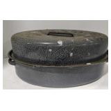 (AT) Antique Enamelware Roasting Pan