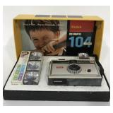 (AG) Kodak Instamatic 104 Camera In Box