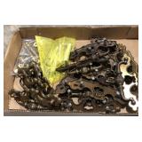 (AN) Flat of dresser handles