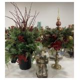 (K) Fake Christmas Plants and Santa Statue 15"