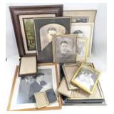 Lot of frames and old photographed. Sizes range