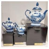 Bombay Mountains pattern Tea Pot, Creamer and