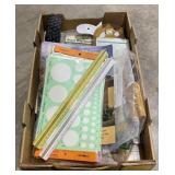 (AN) Bix lot of assorted drawing supplies