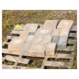 Pallet of misc. landscaping pavers
