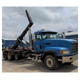 Mack roll-off Truck w/ can hook, tandem axle,