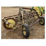 John Deere 660  Three Wheel Hay Rake,